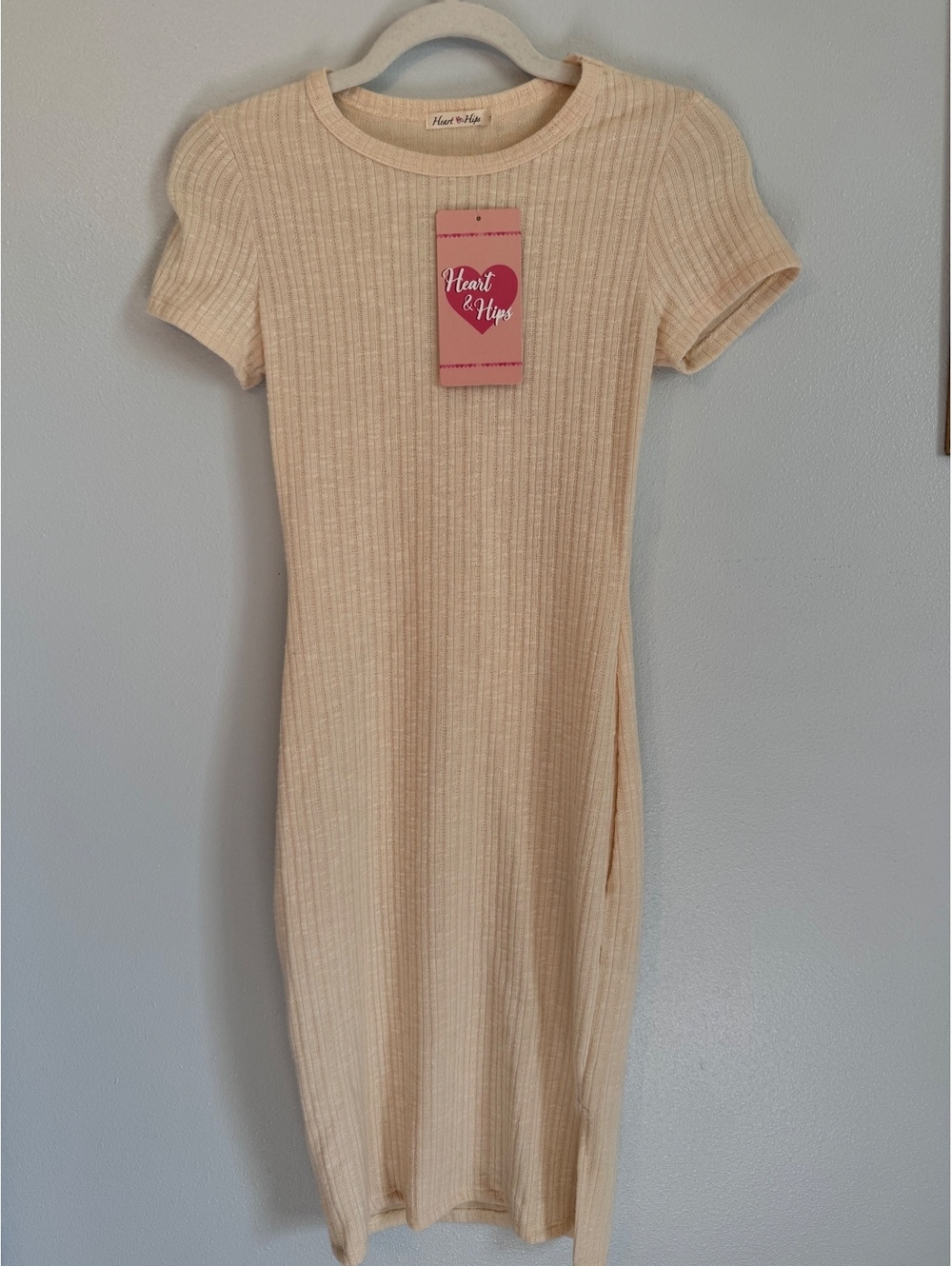 Heart & Hips Ribbed Knit Maternity Midi Dress in Cream NWT Size Small Bodycon